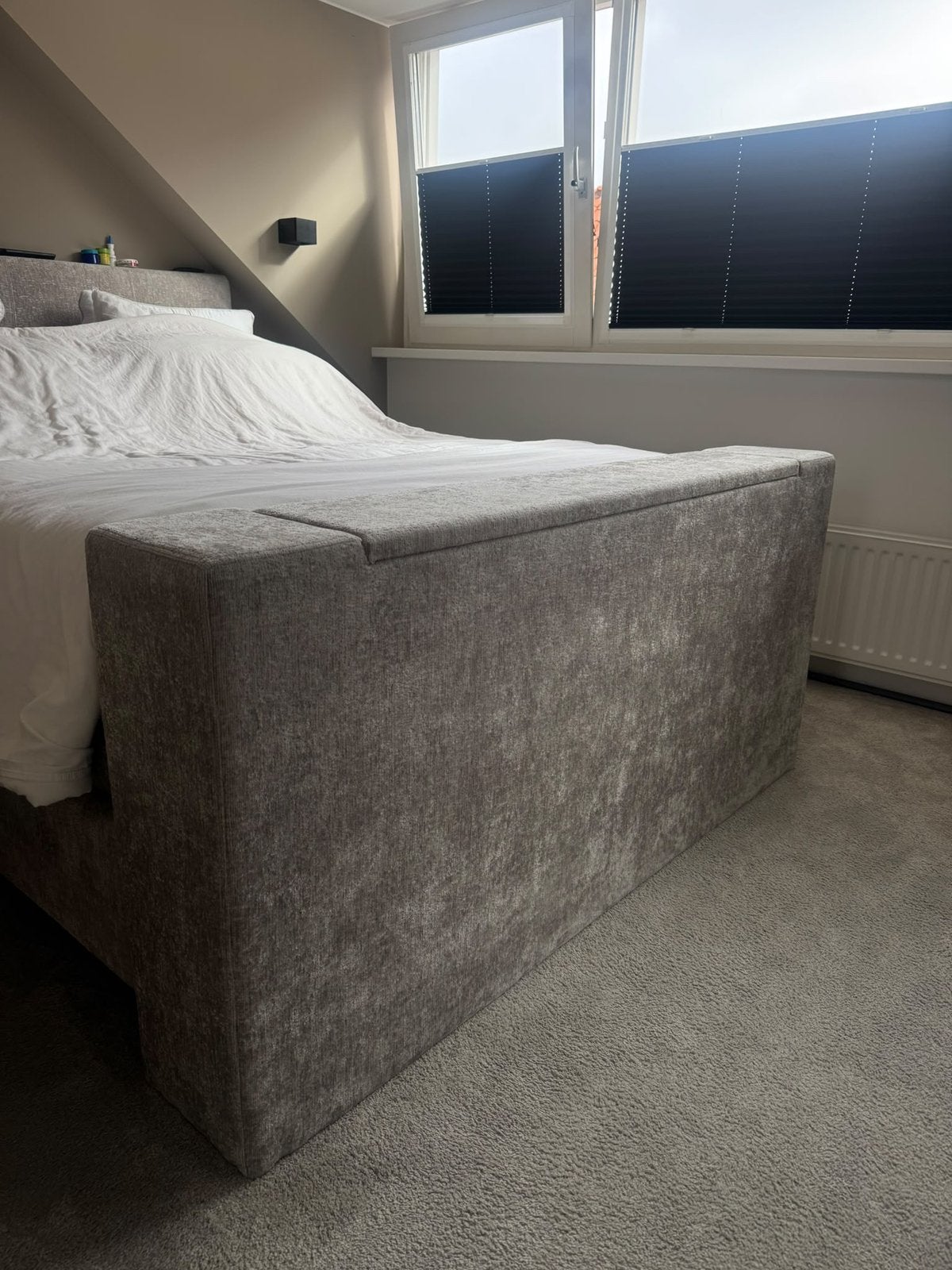 Voetbord met tv lift nieuw in de doos., Huis en Inrichting, Ophalen, Grijs, 160 cm, Nieuw