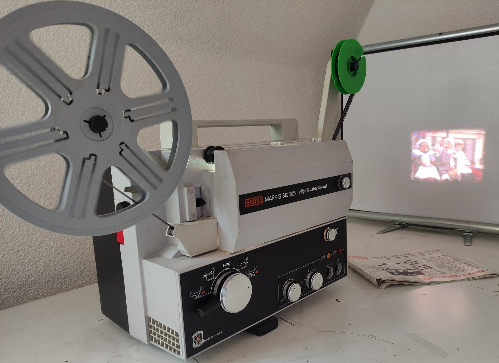EUMIG 810 SUPER 8 FILMPROJECTOR met GELUID + RESERVELAMP, Ophalen of Verzenden, 8mm film