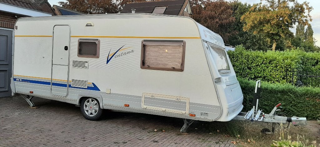 Burstner 490TK Avantgarde stapelbed vastbed incl voortent, Dwars-stapelbed, Treinzit, Particulier, Bürstner