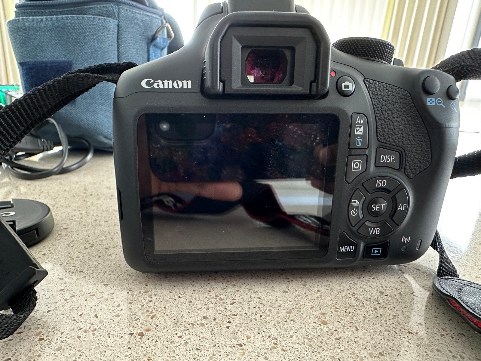 Canon EOS 1300D + 18–55mm Lens | Complete, Ophalen, Spiegelreflex, Canon, Zo goed als nieuw
