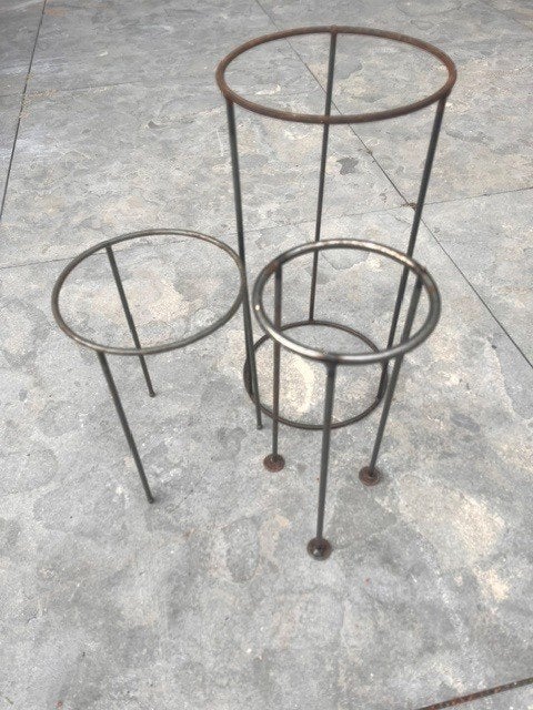 DRIE METALEN BLOEMPOT HOUDERS, Gebruikt, Rond, Ophalen of Verzenden, Minder dan 25 cm