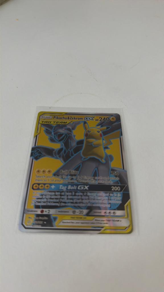 Pokemon pikachu zekrom, Hobby en Vrije tijd, Verzamelkaartspellen | Pokémon, Ophalen of Verzenden, Zo goed als nieuw