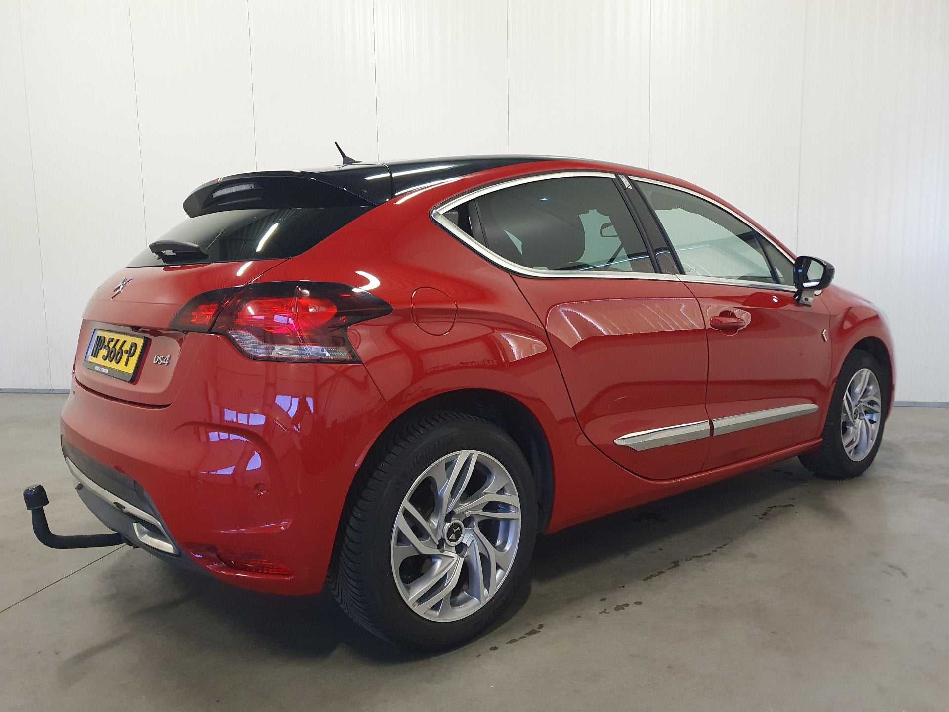 DS DS 4 1.2 PureTech Performance Line NAVI/CLIMA/HLEDER/CRUI, Auto's, Gebruikt, Euro 6, 1199 cc, Bedrijf