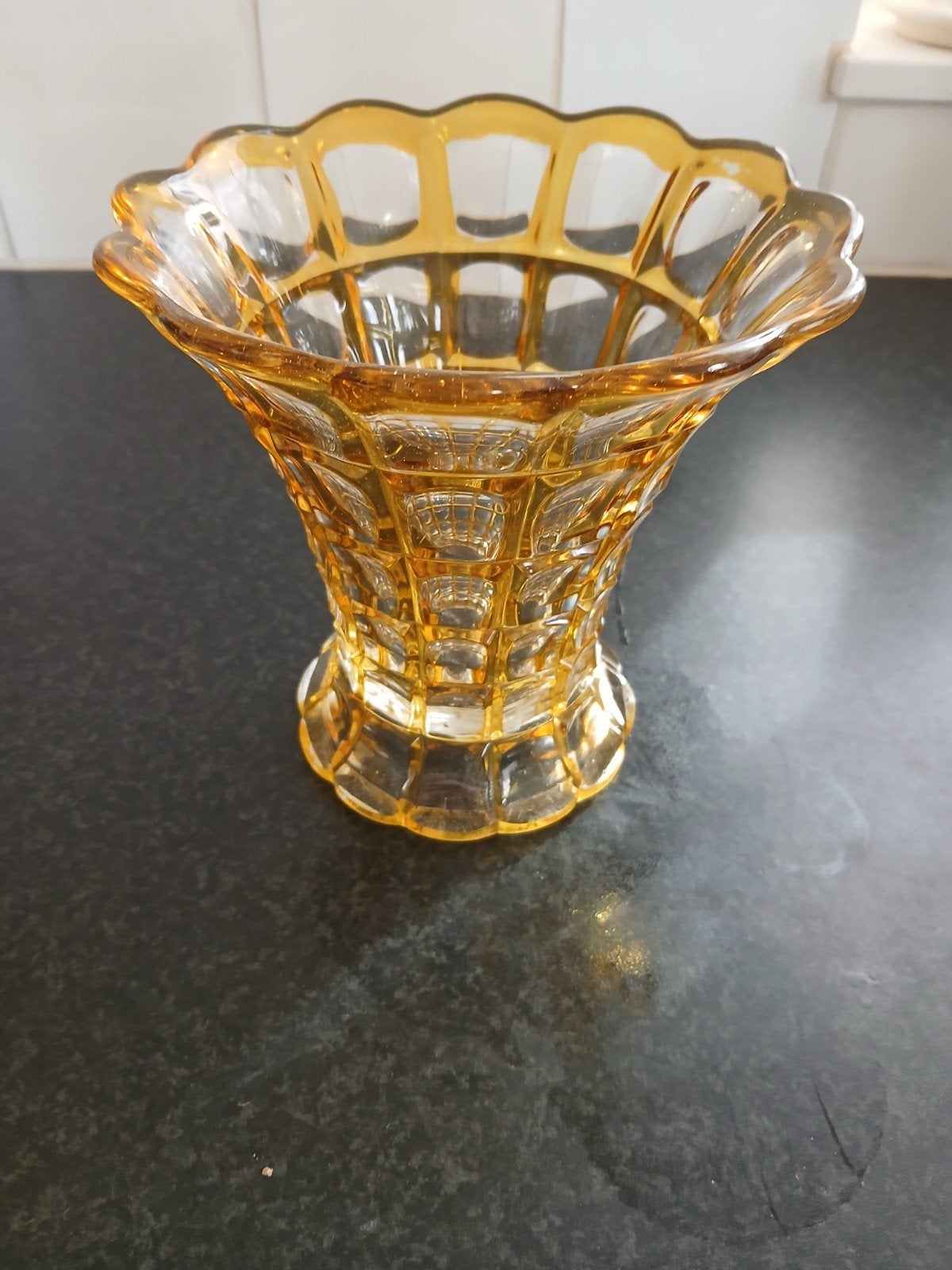Mooie vintage bruin-gele glazen vaas., Antiek en Kunst, Ophalen