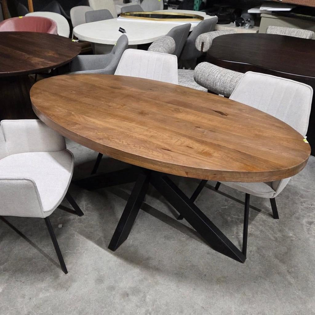Ovale Eettafel Yannick Mango met staal van Sohome, Ophalen