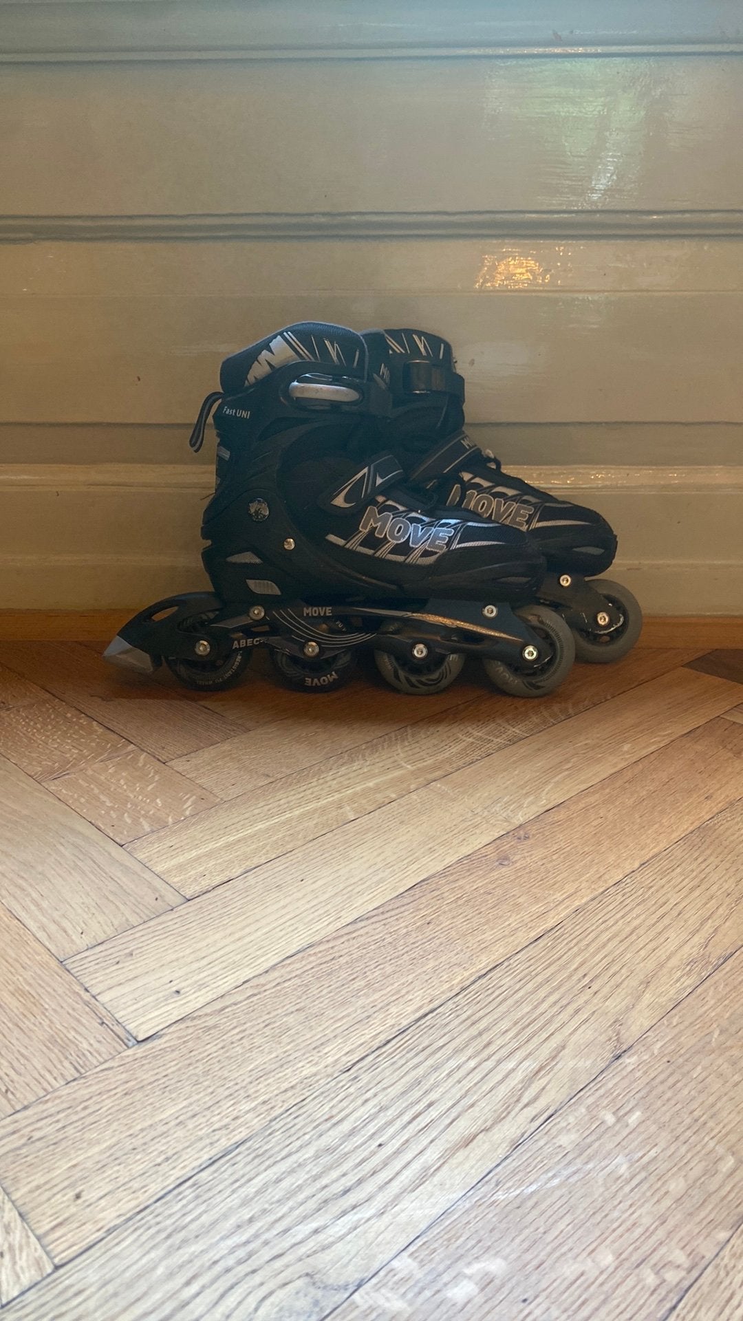 Move fast Uni skate, Sport en Fitness, Skeelers, Verstelbaar, Kinderen, Zo goed als nieuw, Inline skates 4 wielen