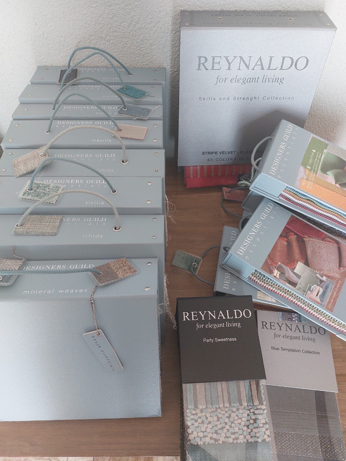 Designers Guild en Reynaldo stofstalen boeken, Ophalen, Katoen, 30 tot 200 cm, 120 cm of meer