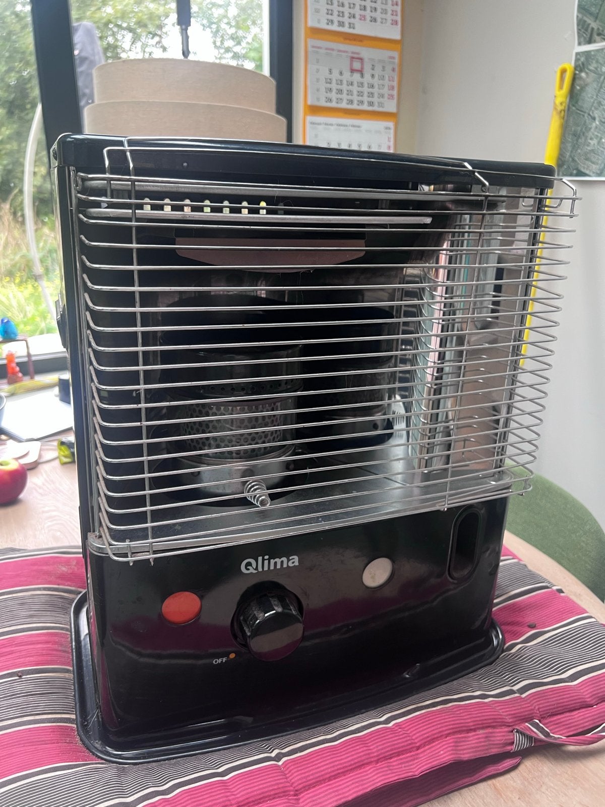 Qlima R4224TC petroleumkachel - 2400W, 30 tot 80 cm, Gebruikt, Kachel, Ophalen of Verzenden