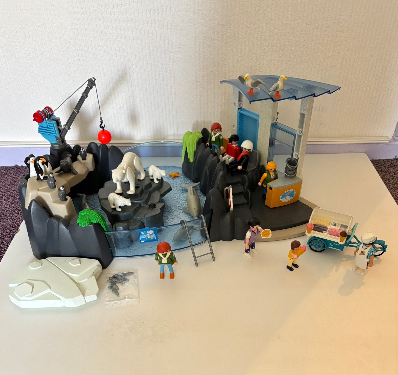 Te koop dolfijnenbassin 4468 met accessories, Ophalen, Zo goed als nieuw