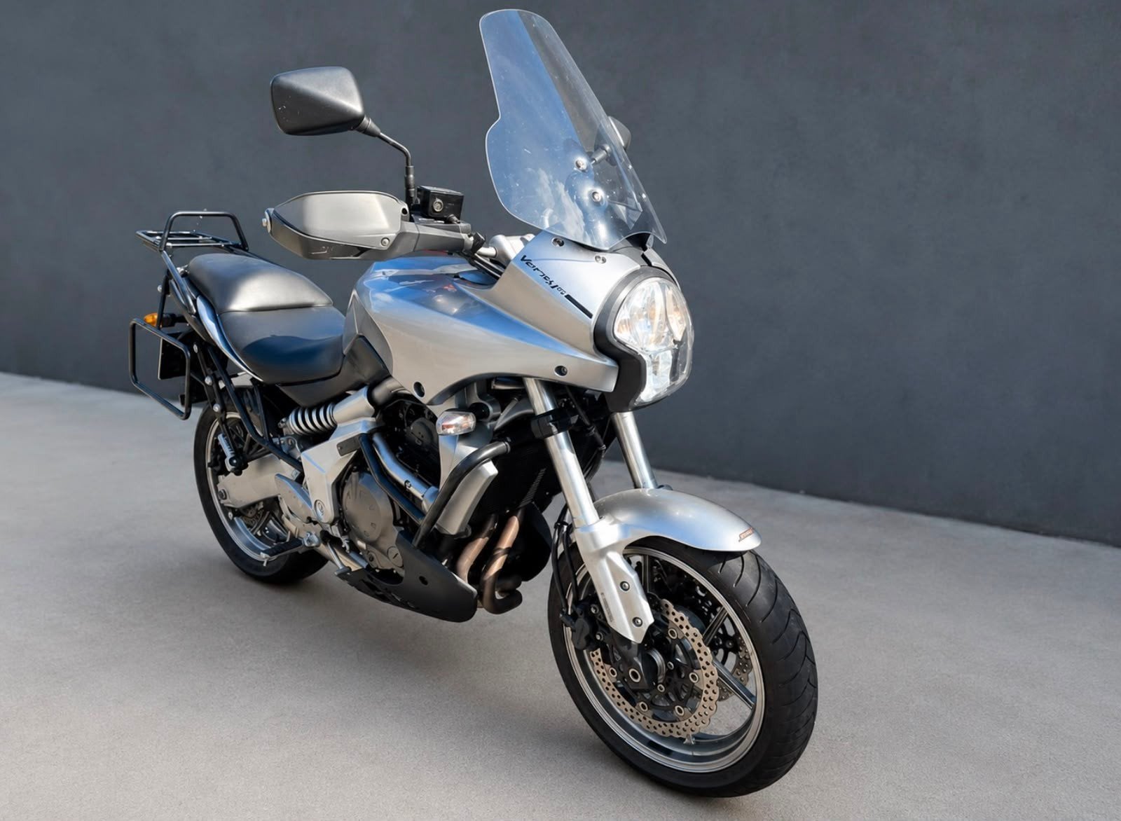 Kawasaki Versys 650cc Zilvergrijs, Motoren, Particulier, Toermotor