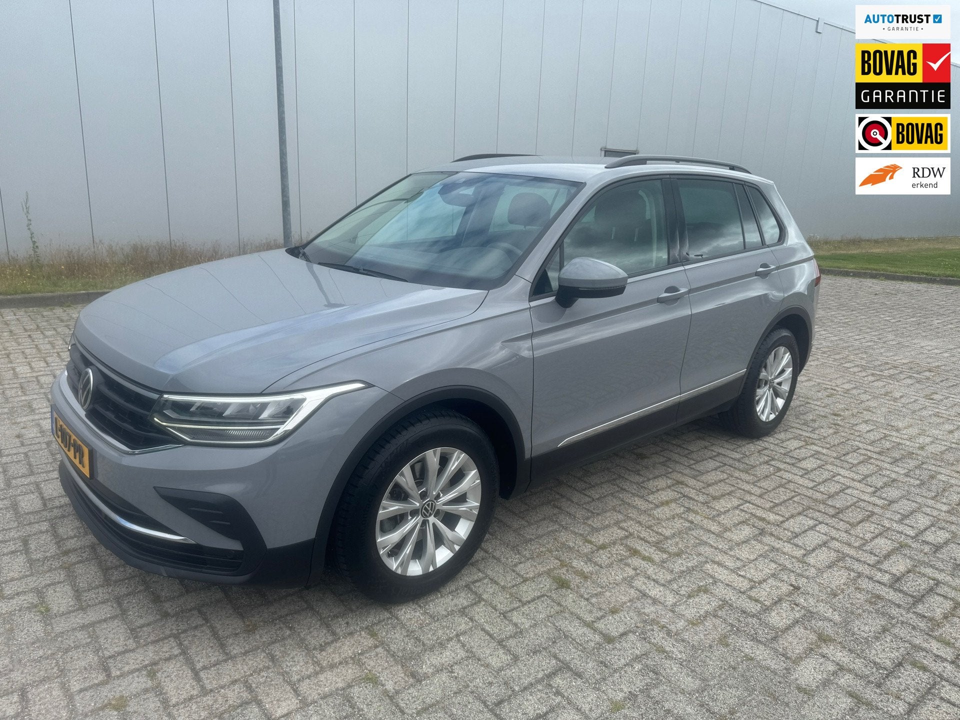 Volkswagen Tiguan 1.5 TSI Life , Achteruitrijcamera, Stoel e, Voorwielaandrijving, Euro 6, 4 cilinders, Origineel Nederlands