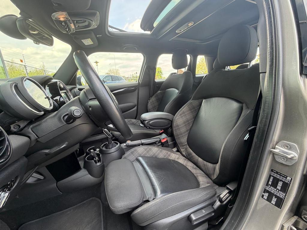 MINI Mini 1.5 Cooper Pepper | Panoramadak | Cruise Control |, Auto's, Gebruikt, Leder en Stof, Origineel Nederlands, Bedrijf