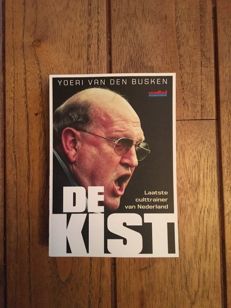 voetbalboek- De Kist - ( Simon KIstemaker ), Ophalen of Verzenden, Zo goed als nieuw, Balsport
