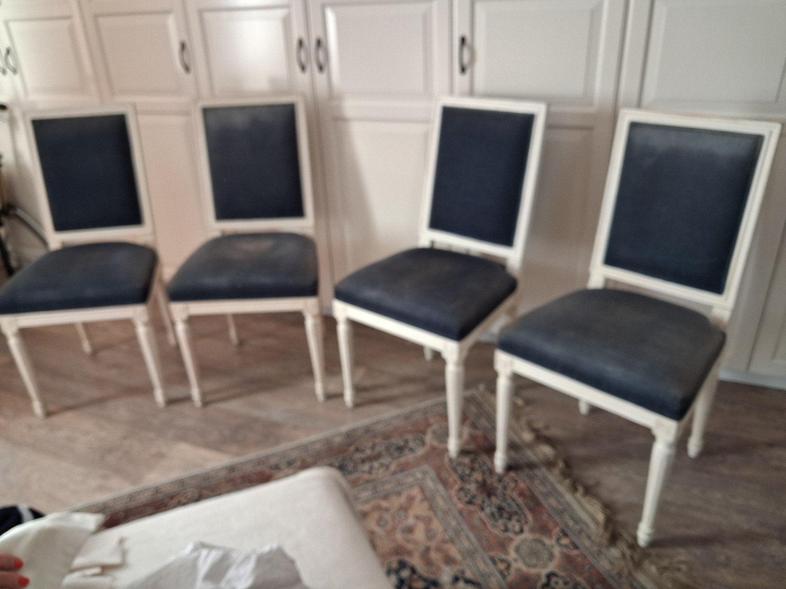 Set van 4 klassieke eetkamerstoelen, wit met blauw, Ophalen