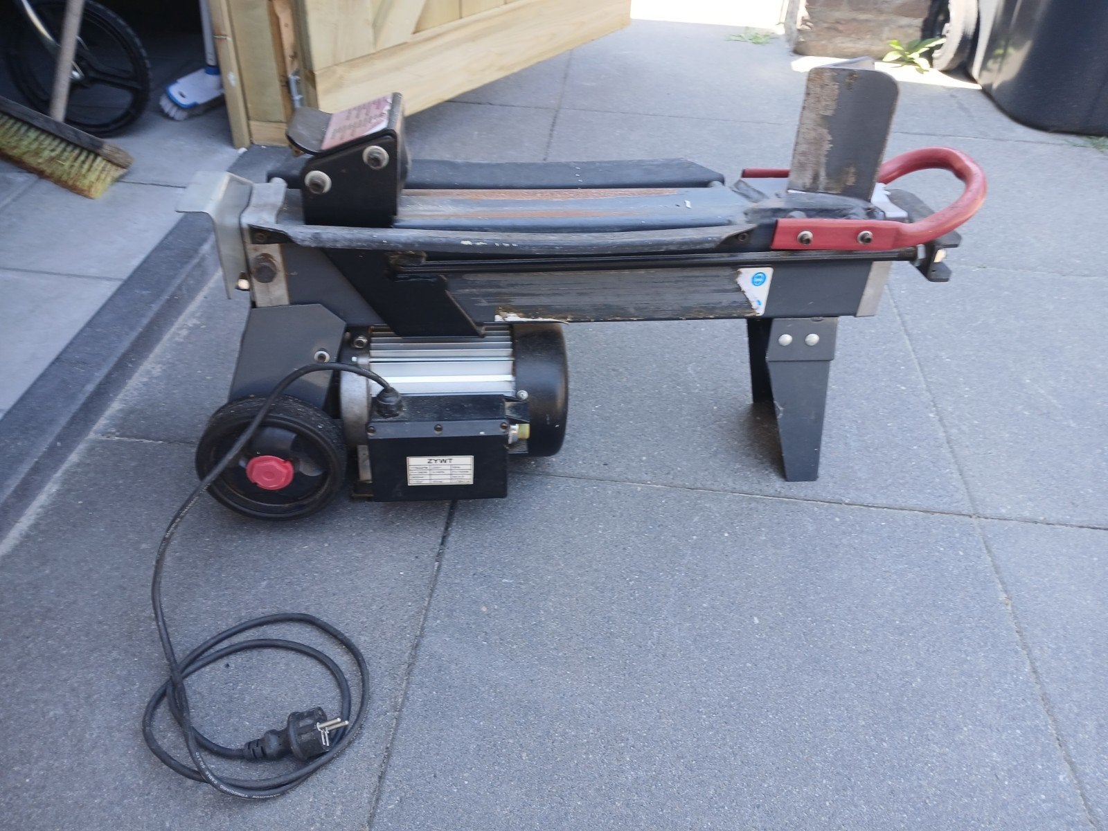 Ergo Fix  elektrische Houtklover, Ophalen, Gebruikt, Handmatig