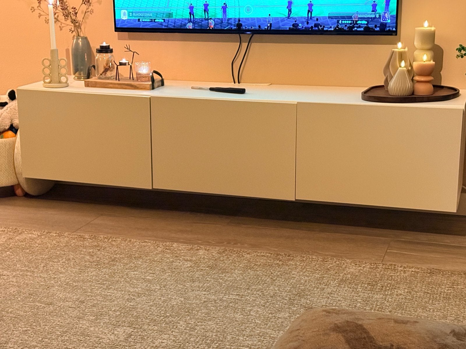 BESTÅ Tv-meubel met deuren, wit/Lappviken lichtgrijs/beige,, Overige materialen, Gebruikt, 150 tot 200 cm, Ophalen of Verzenden