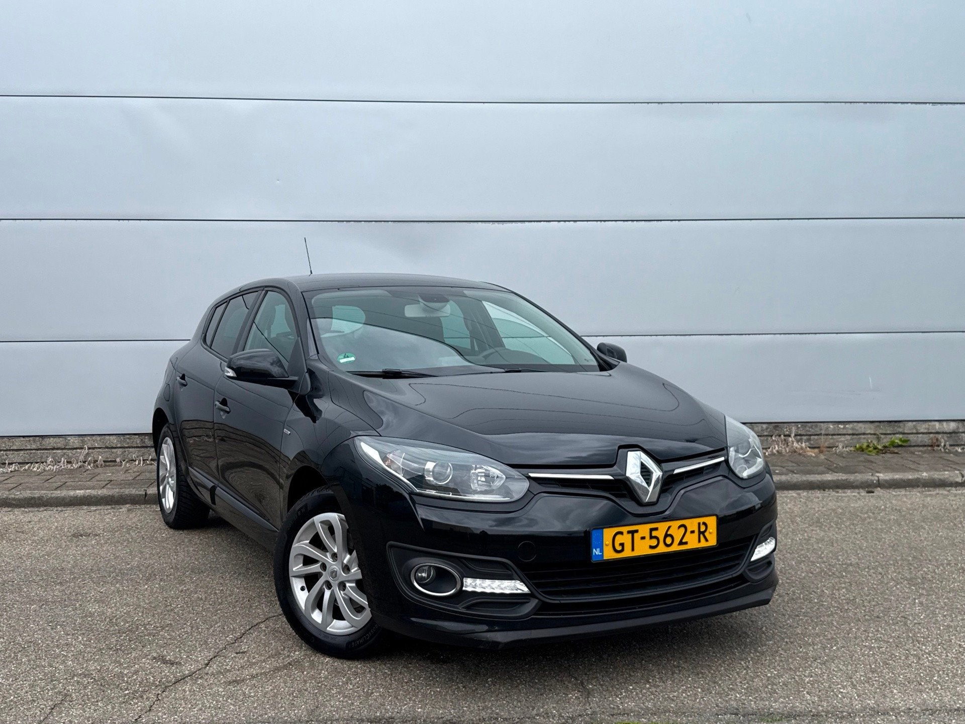 Renault Mégane 1.2 TCe Limited (bj 2015) Clima|Navi|Parkeer, Auto's, Voorwielaandrijving, Euro 5, Stof, Gebruikt
