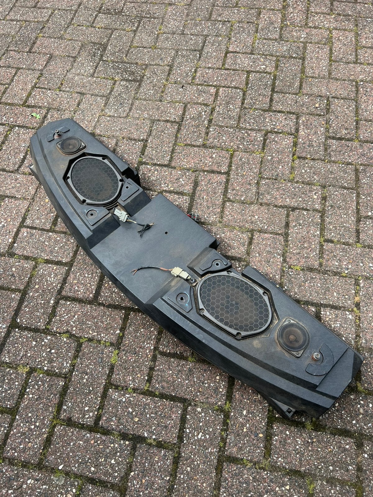 Ford Mustang sn95 speakerbox subwoofer versterkers, Twintip, Ophalen, Zo goed als nieuw