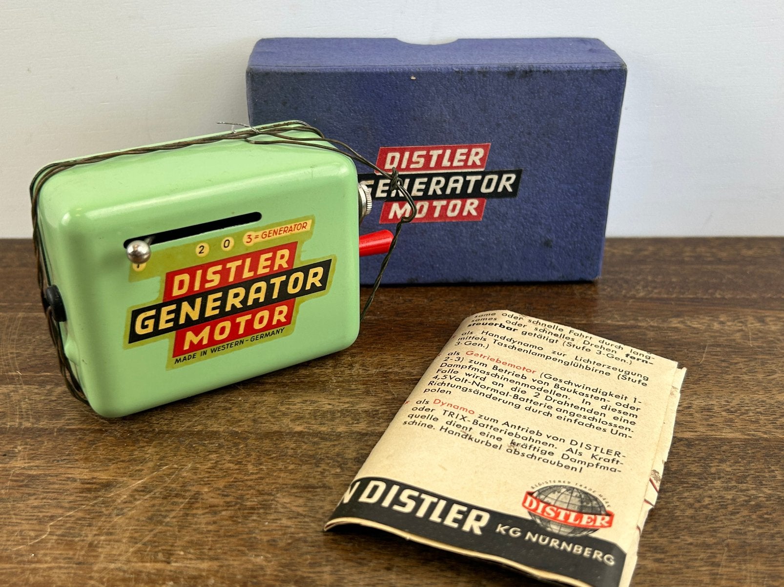 Distler Generator Motor met Boekje, Ophalen of Verzenden