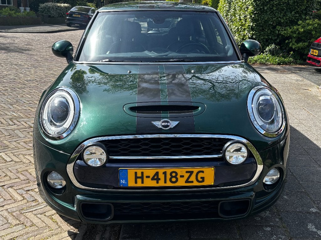 MINI Cooper S JCW pakket, Voorwielaandrijving, Automatische klimaatregeling, 4 stoelen, 49 €/maand