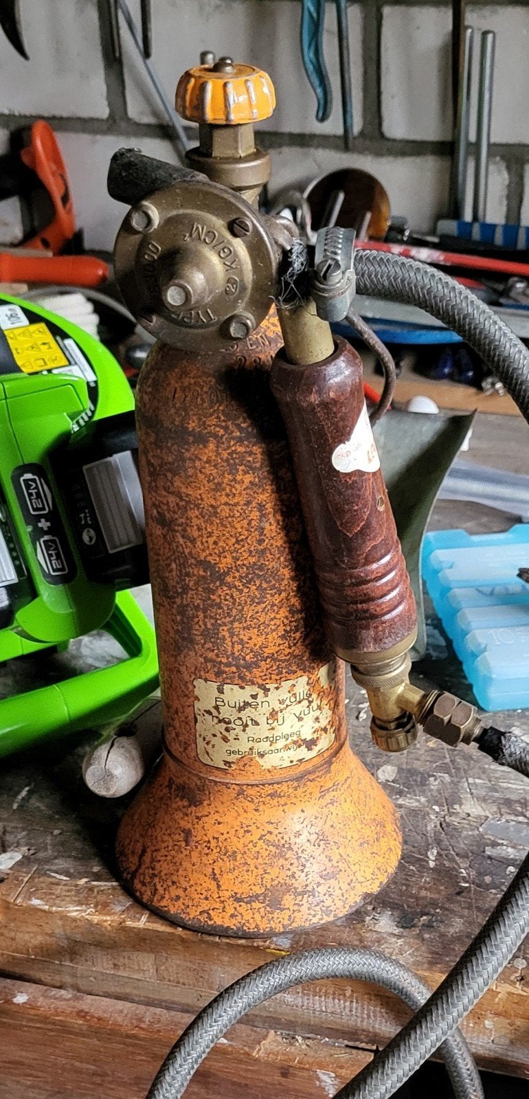 Karwei en brander, Ophalen, Gebruikt