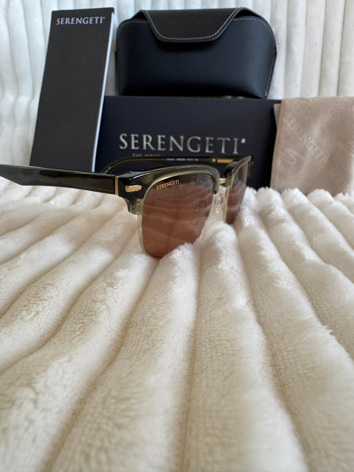 Serengeti Chadwick SS562004 garantie en btw-factuur, Zonnebril, Verzenden, Nieuw, Nvt
