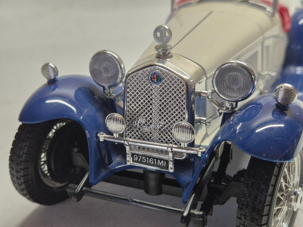 Alfa Romeo Spider 2300 1932 Modelauto 1 : 18 in doos, Hobby en Vrije tijd, Modelauto's | 1:18, Ophalen of Verzenden, Zo goed als nieuw