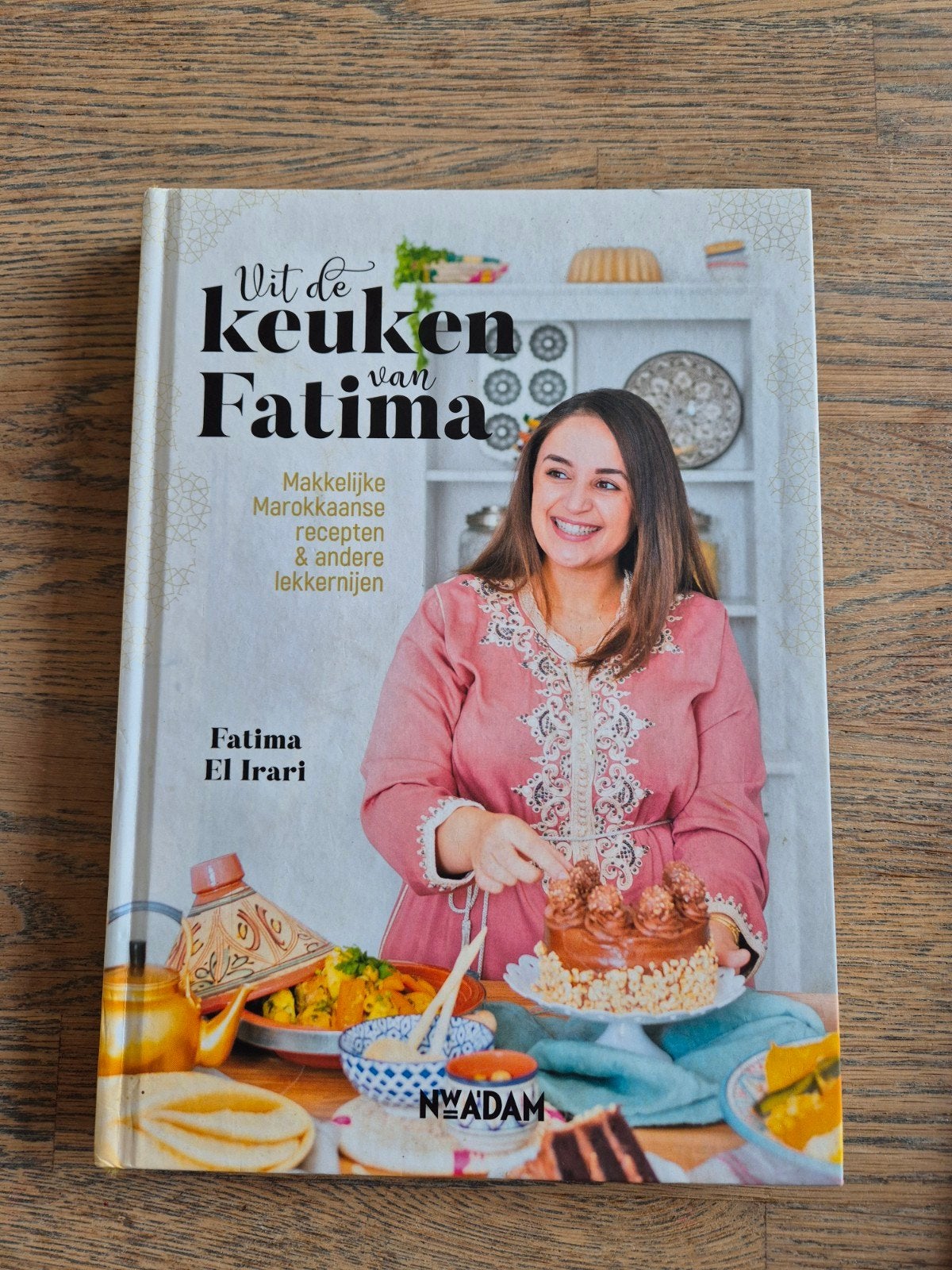 Marokkaans kookboek 'Uit de keuken van Fatima' (deel 1), Midden-Oosten en Marokko, Fatima el Irari, Ophalen of Verzenden, Zo goed als nieuw