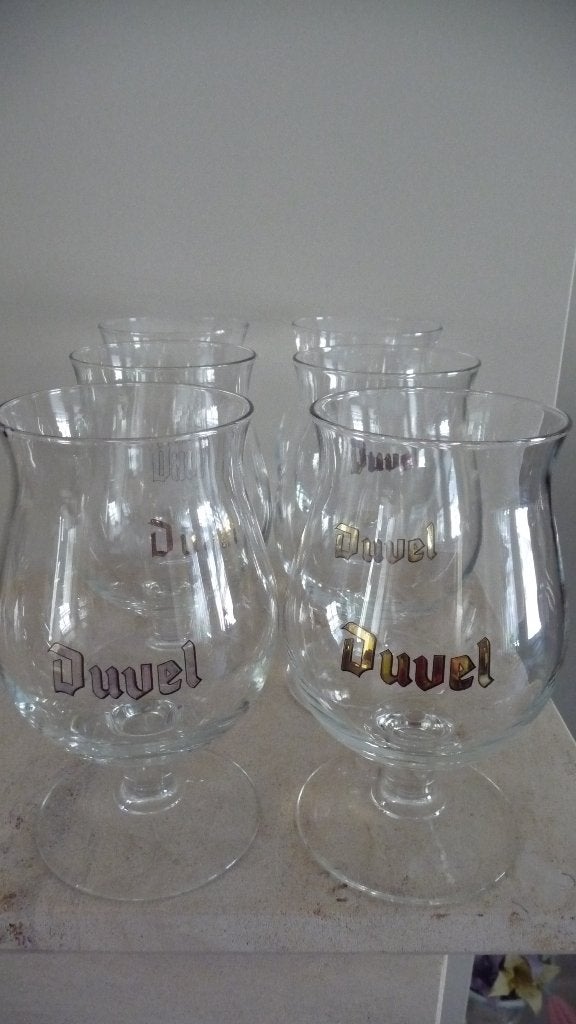 6 verschillende bierglazen van kleur met de tekst DUVEL, Ophalen of Verzenden, Zo goed als nieuw, Glas of Glazen, Duvel