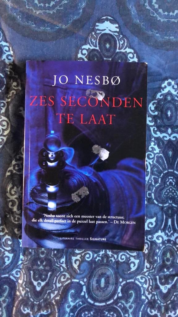 Jo Nesbø - Zes seconden te laat, Boeken, Ophalen of Verzenden, Zo goed als nieuw, Jo Nesbø