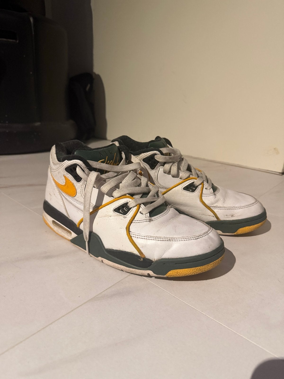 Nike Air Flight Sneakers - Wit/Groen/Geel Maat 43, Ophalen of Verzenden, Gedragen, Wit, Sneakers of Gympen