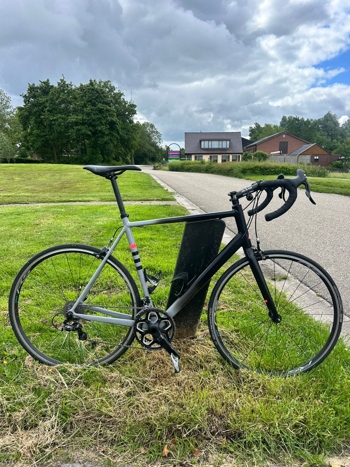 Canyon Endurace AL 7.0. Maat L/58, 28 inch, Velgrem, Zo goed als nieuw, 57 tot 61 cm
