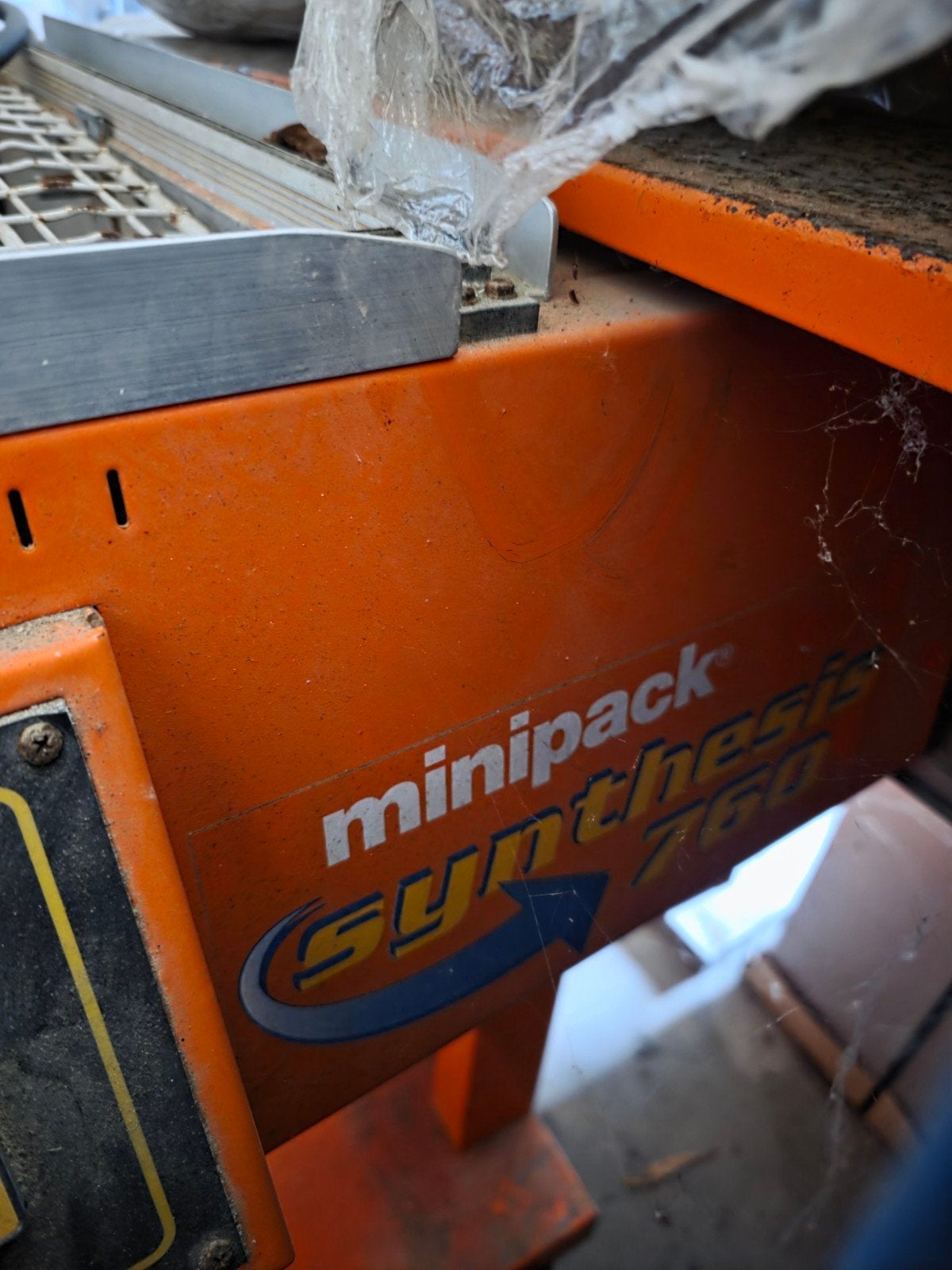 Minipack syntesis 760 krimpfolie machine inclusief folie, Ophalen, Gebruikt
