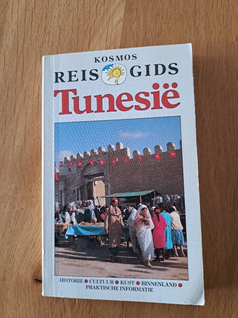 Kosmos Tunesië reisgids, Boeken, Reisgidsen, Europa, Ophalen of Verzenden, Zo goed als nieuw, Reisgids of -boek