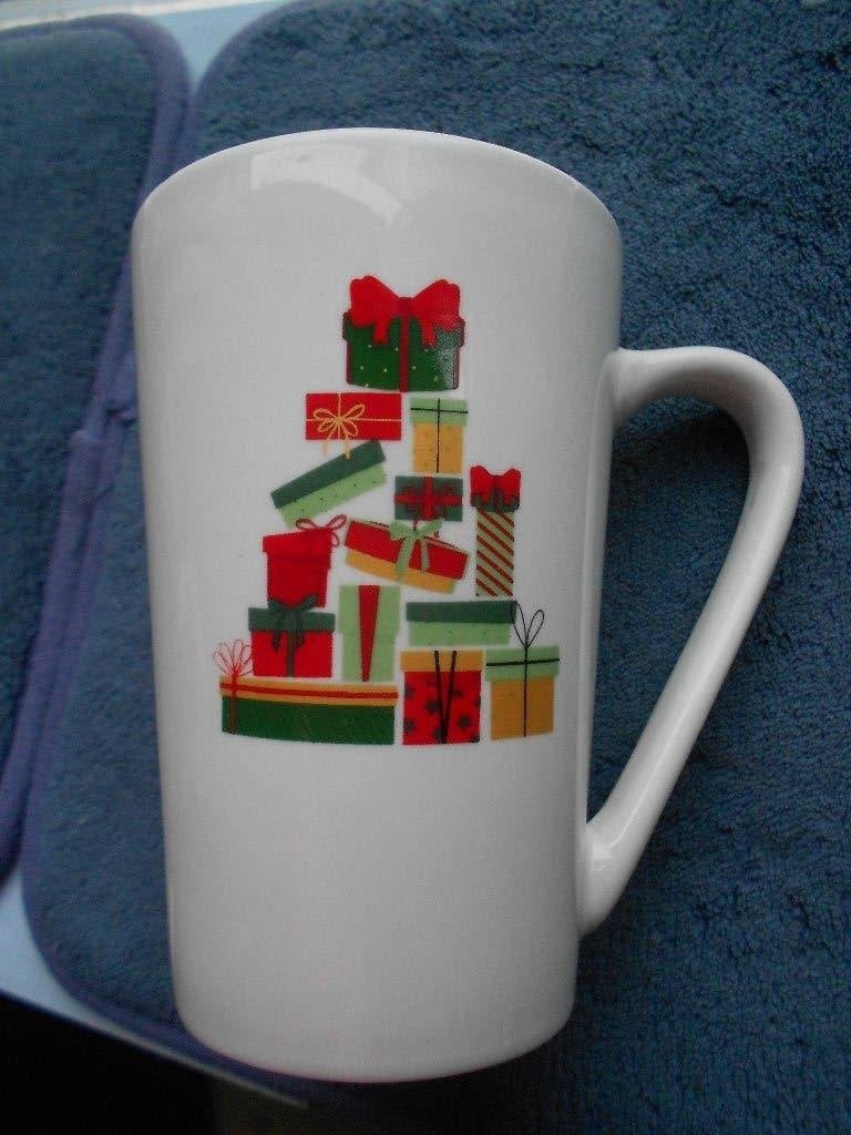 grote witte beker met afbeelding van cadeautjes by becky`s, Ophalen, Gebruikt, Overige merken, Mok