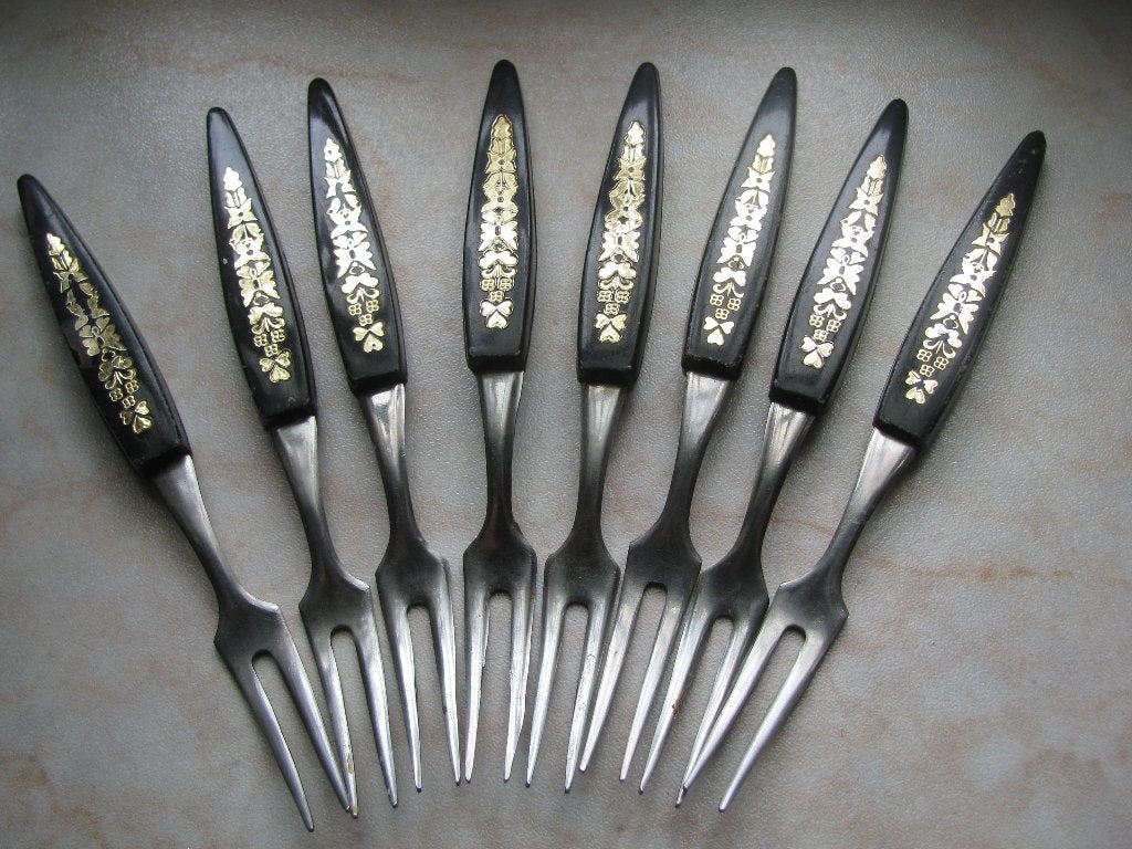 8 X Cocktail Vorkjes / Vork - Zwart / Goud - 10 cm, Antiek en Kunst, Verzenden