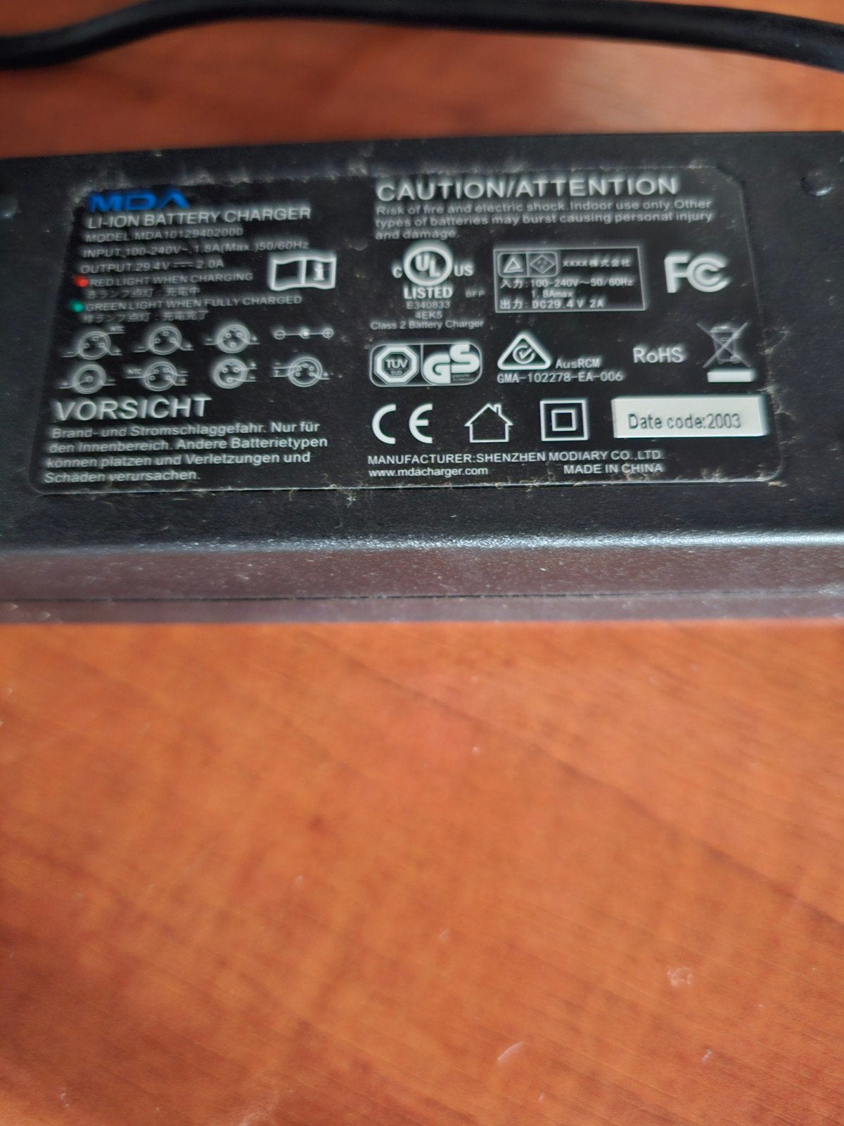 Nieuwe MDA Li-ion Acculader 29.4V 2A, Ophalen of Verzenden
