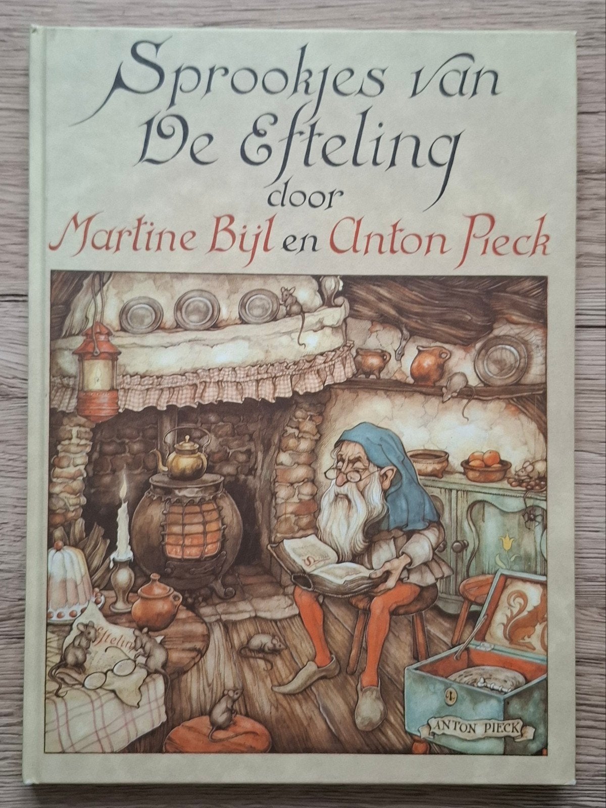 Sprookjes van De Efteling - Martine Bijl & Anton Pieck, Boeken, Ophalen of Verzenden, Gelezen, Martine Bijl en Anton Pieck