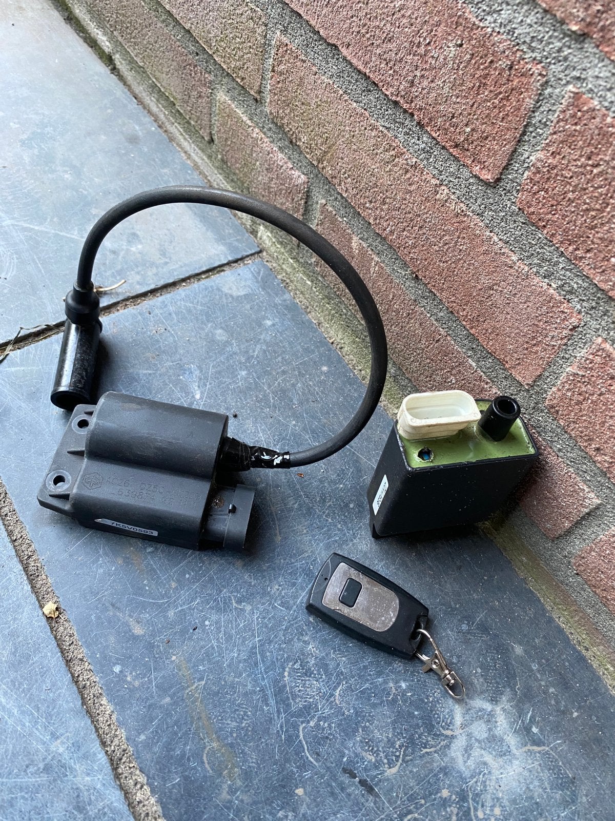 Originele cdi/bobine 45 kmh voor piaggio zip 4T en vespa, Ophalen of Verzenden, Zo goed als nieuw, Overige typen, Piaggio