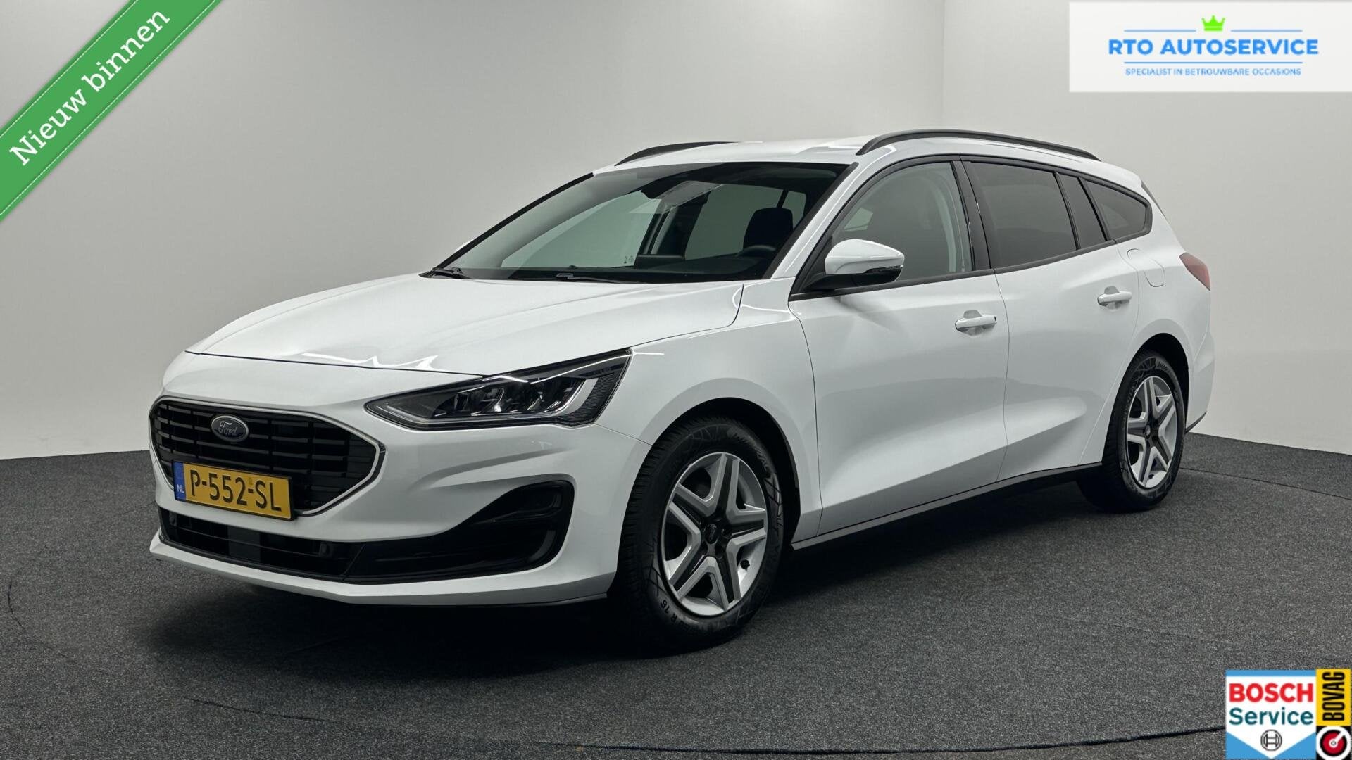 Ford Focus Wagon 1.0 EcoBoost Connected CARPLAY NAVI CRUISE, Stof, Gebruikt, Euro 6, Met garantie (alle)