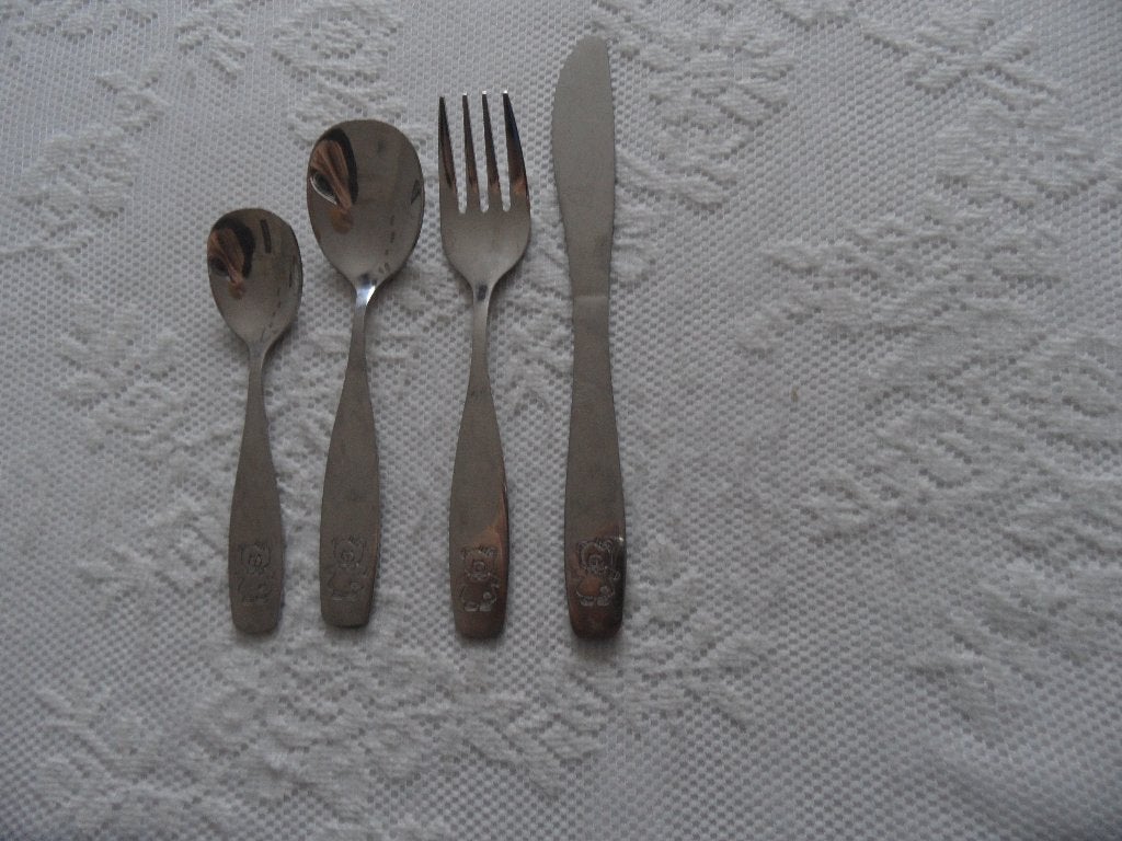 kinderbesteksetje (4 delig) met beertje op de steel, Ophalen of Verzenden, Gebruikt, Rvs of Chroom