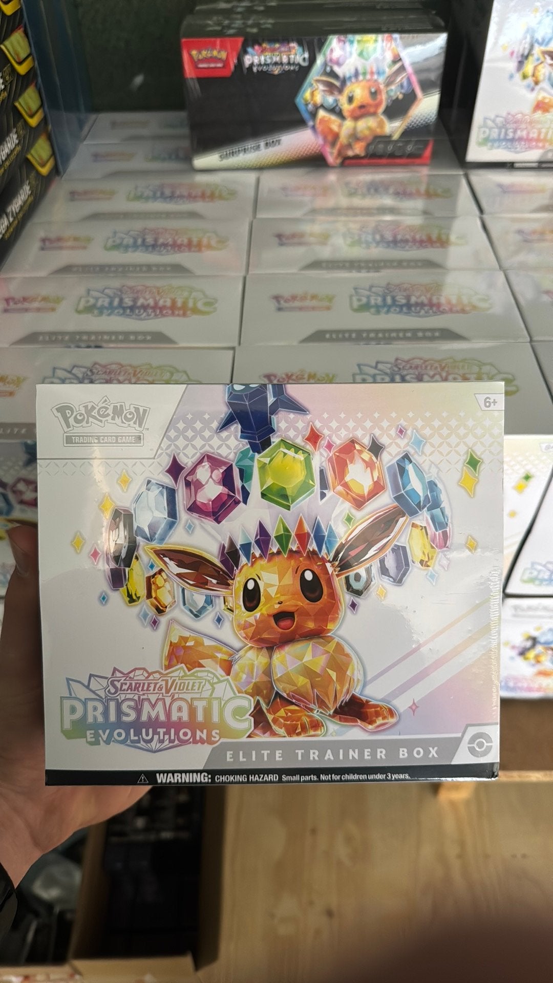 Prismatic evolutions etb, Ophalen of Verzenden, Zo goed als nieuw