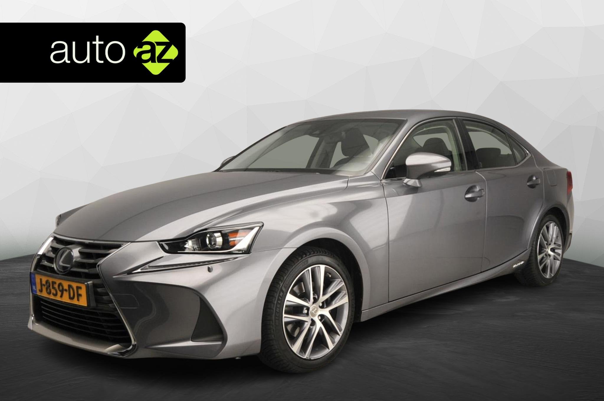 Lexus IS 300h Hybrid Business Line | Camera | Navi | Climate, Automaat, Gebruikt, 2 kWh, Origineel Nederlands