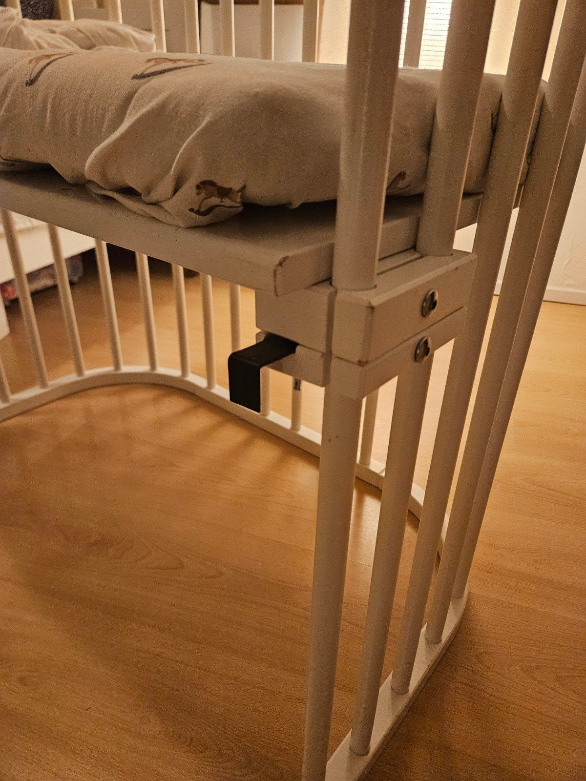 Foto 5 van Babybay co-sleeper, verstelbaar, incl. 2 hoeslakens