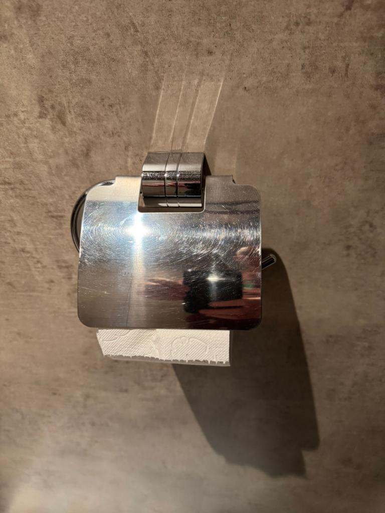 WEG IS WEG 3 delige chrome WC set, Verzenden, Gebruikt