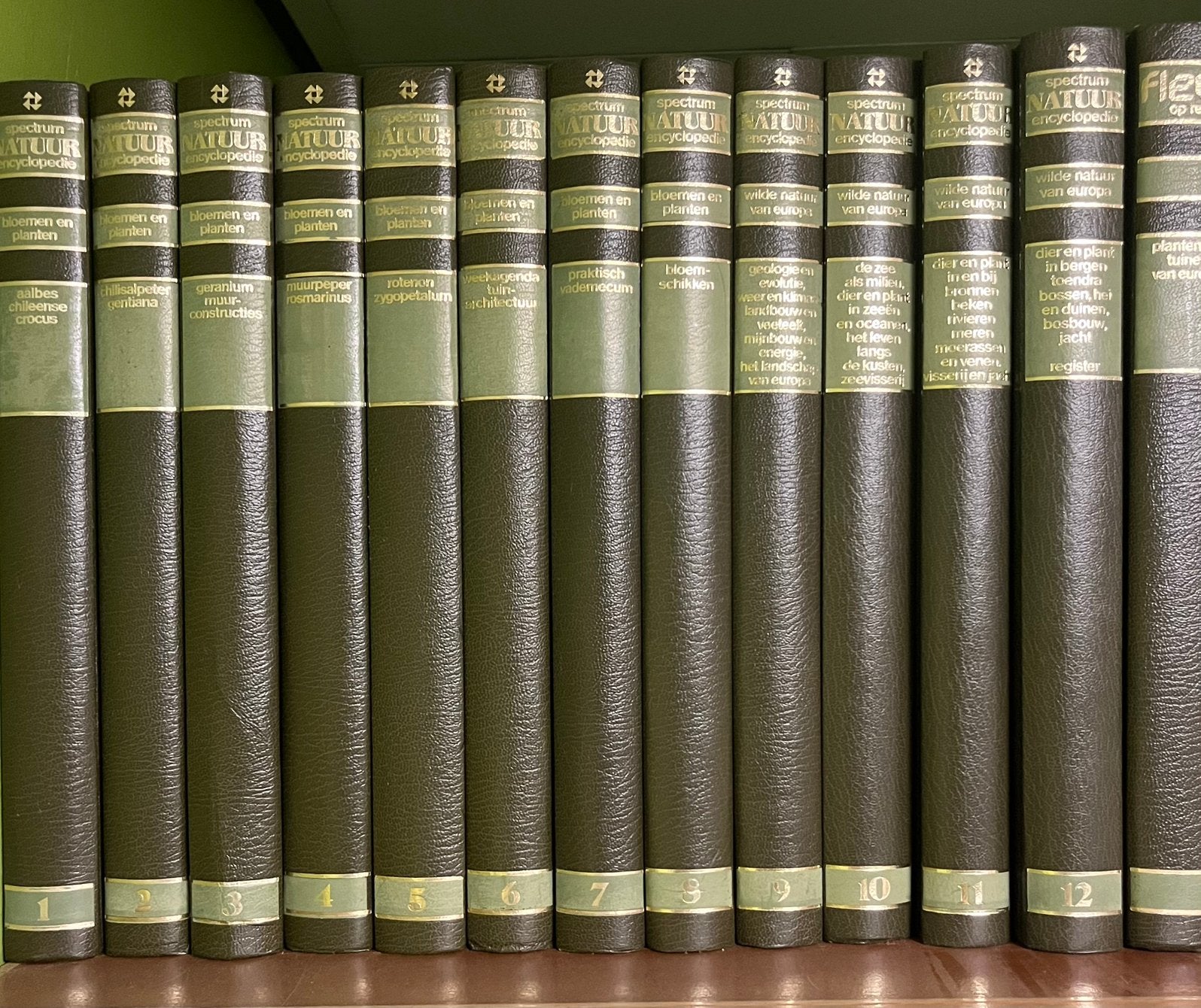 Spectrum Natuur Encyclopedie: Wilde Natuur van Europa, Boeken, Encyclopedieën, Ophalen, Gelezen, Bloemen en Planten, Complete serie