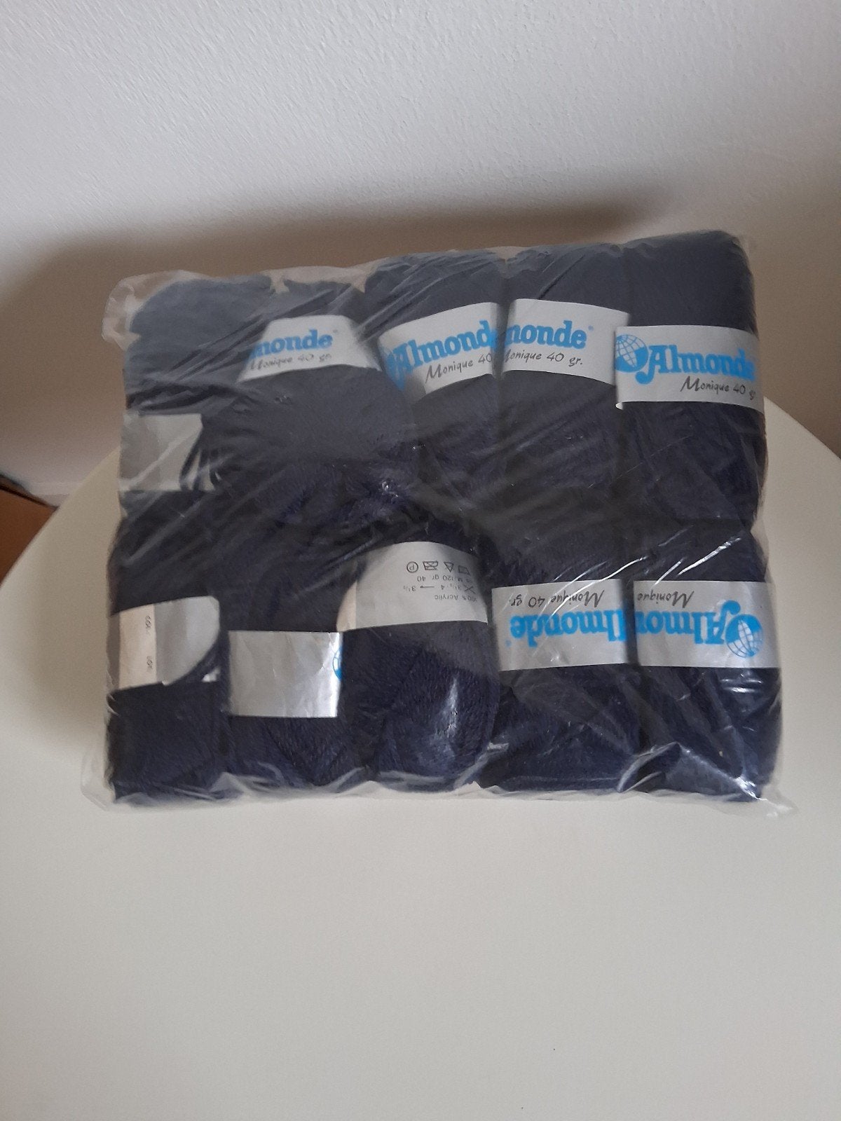 Breigaren 10 bolletjes v 40 gr donkerblauw, Ophalen of Verzenden, Nieuw, Breien of Haken, Wol of Garen