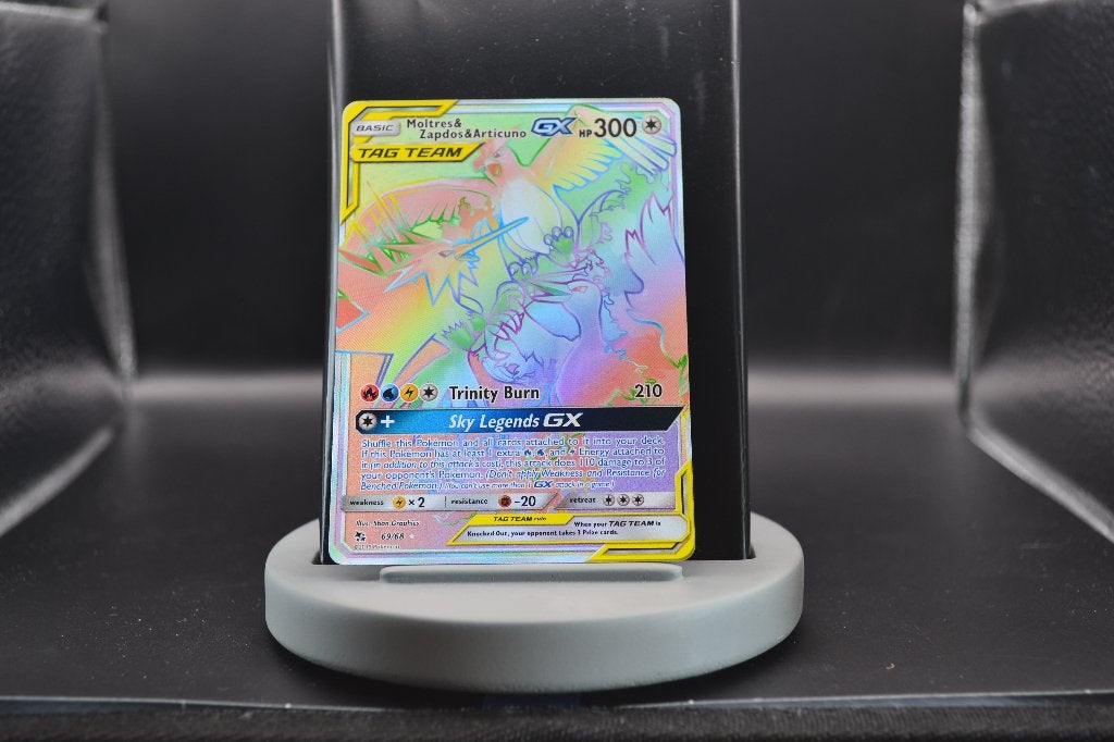 Moltres & Zapdos & Articuno GX 69/68 Hidden Fates - Pokemon, Hobby en Vrije tijd, Verzamelkaartspellen | Pokémon, Ophalen of Verzenden
