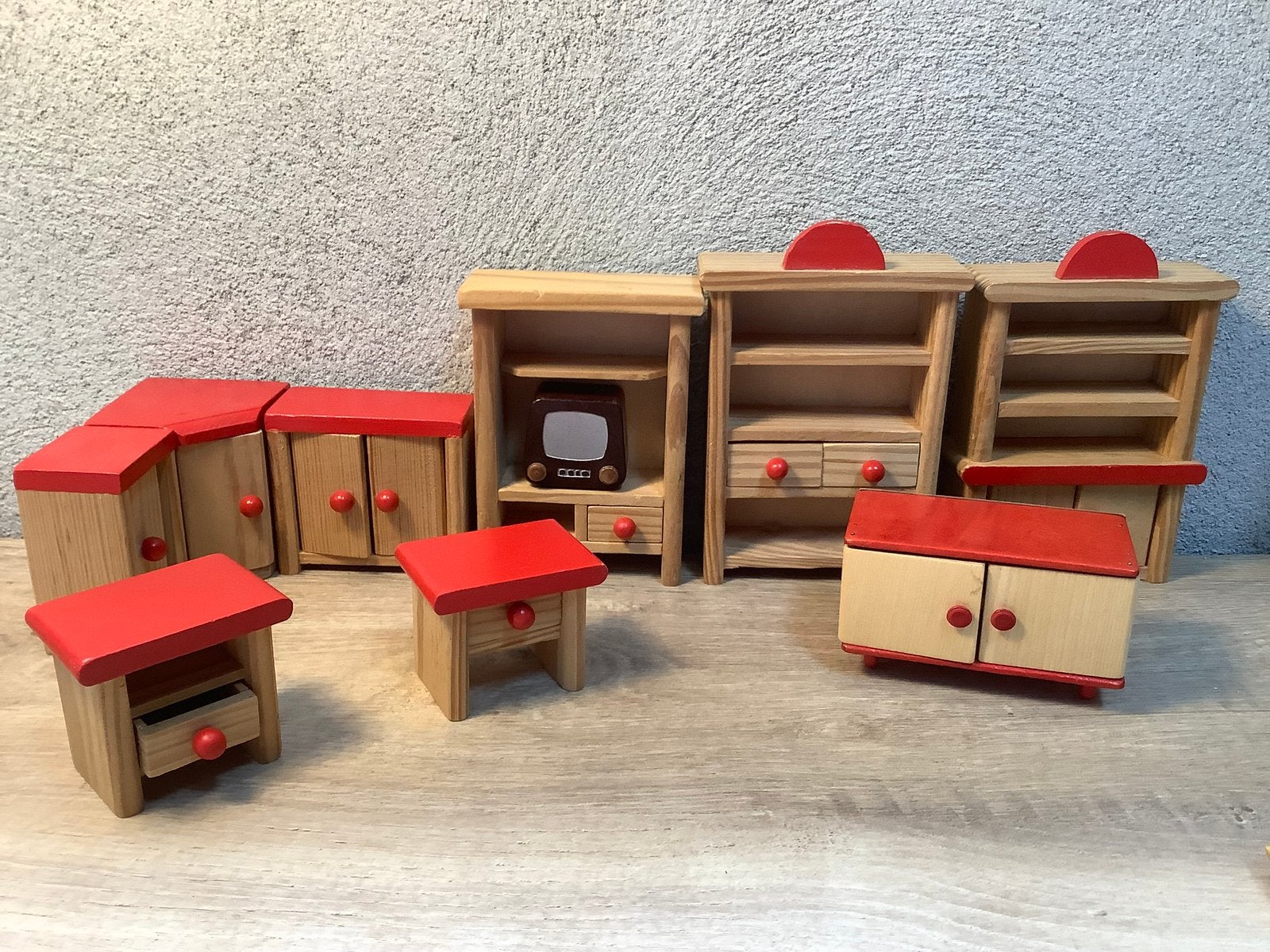 Vintage houten poppenhuis meubels, Ophalen of Verzenden, Gebruikt, Overige typen