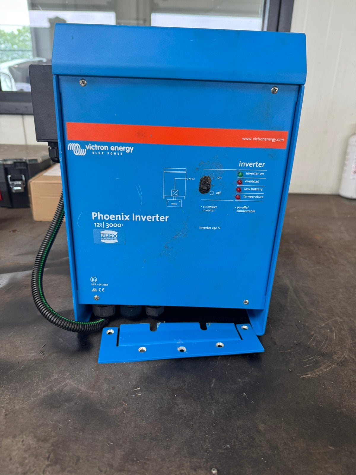 Victron Phoenix inverter 3000, Ophalen of Verzenden, Zo goed als nieuw, Overige typen